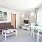 Ecuador Park Апартаменти *